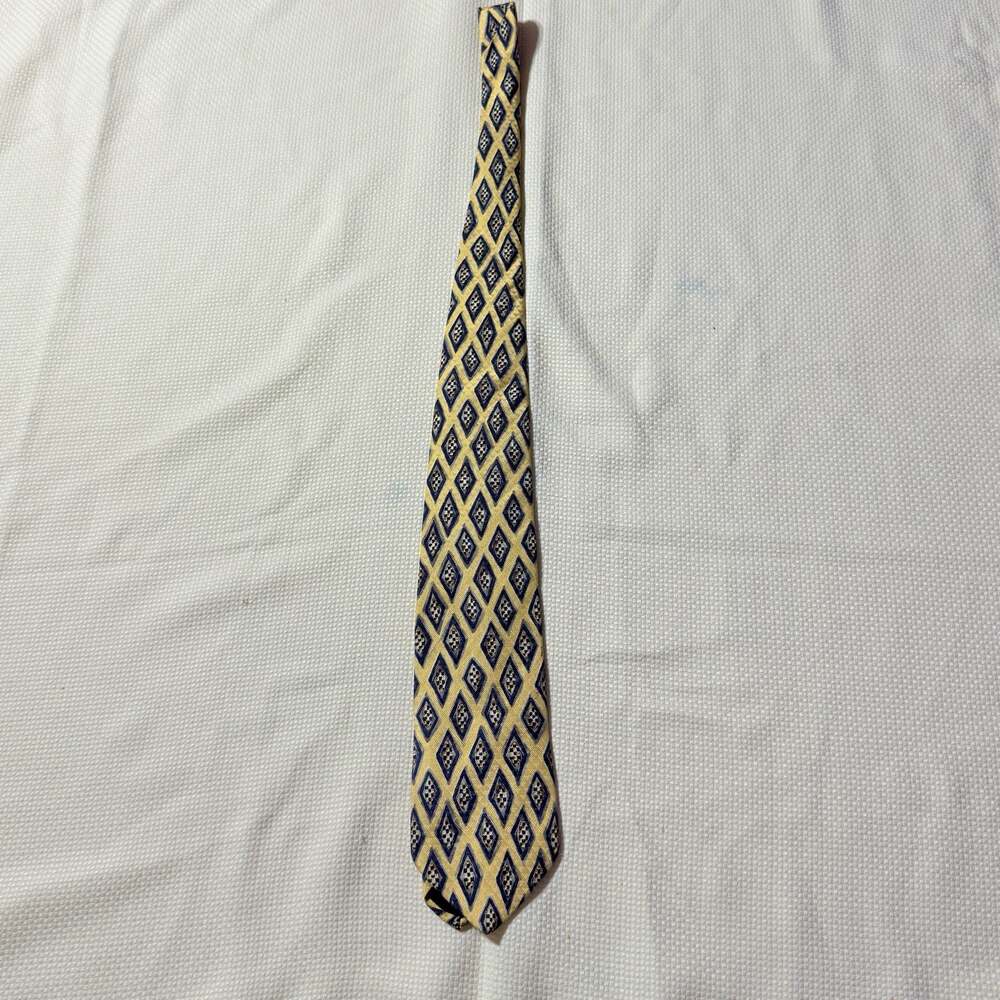 Brooks Brothers Makers Men's 100% Silk Neck Tie Yellow and Blue Diamond Pattern